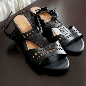 Black Alia slingback sandals size 9